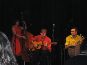 Ukulelezaza and the Red Cats